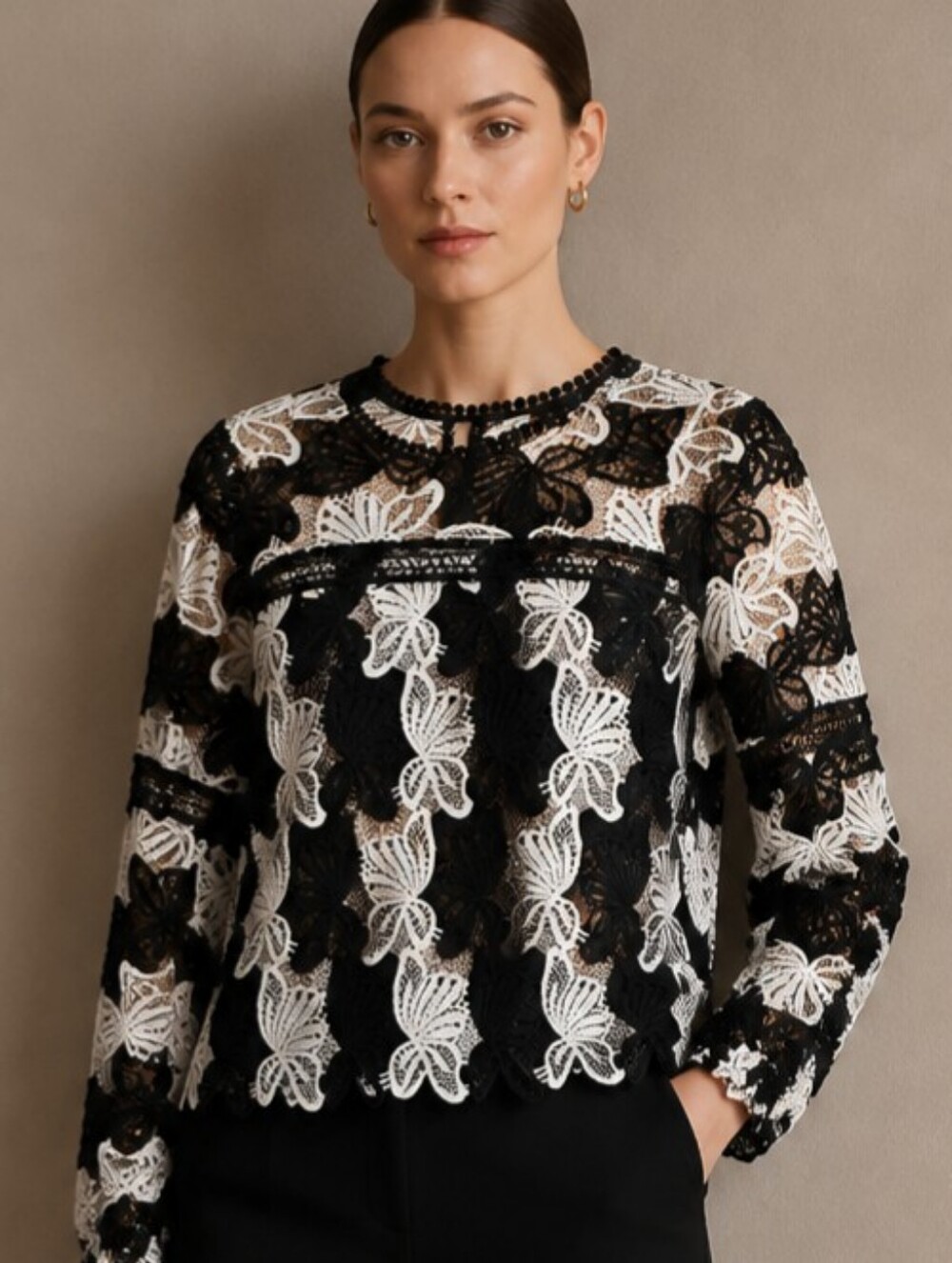 Black & White Floral Lace Long-Sleeve Blouse